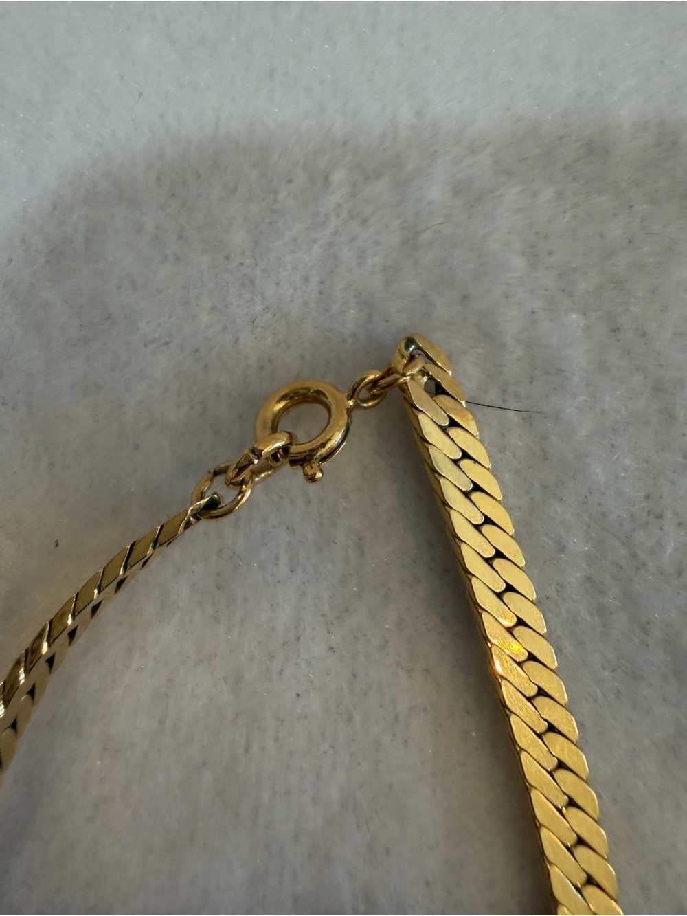 Vintage Trifari Gold-Tone Interlocking Ribbon Link Statement Necklace - Picture 4 of 7